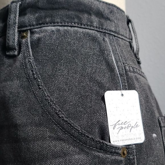 FREE PEOPLE MINI SKIRT - Picture 5 of 12